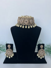 Load image into Gallery viewer, Love Choker Set
