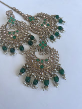 Load image into Gallery viewer, Emerald Green Earrings Set
