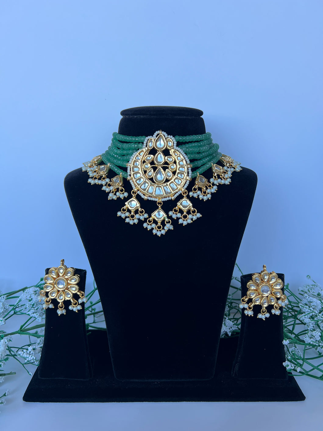 Sage Kundan Set