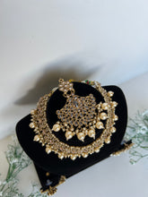 Load image into Gallery viewer, Champagne choker
