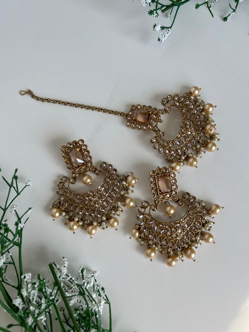 Gold Earring Tikka Set