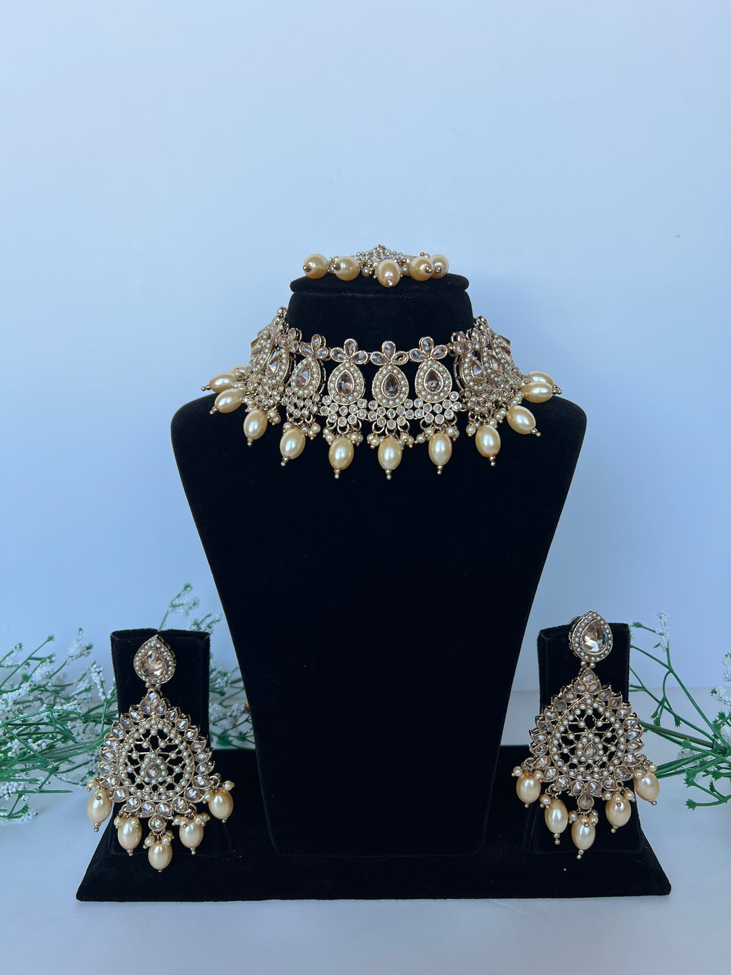 Reemz Gold Necklace Set