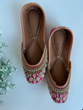 Load image into Gallery viewer, Hot Pink Jutti
