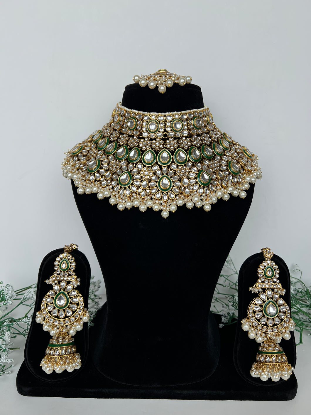 Sharan Kundan Bridal Set