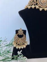 Load image into Gallery viewer, Kelly Choker Set
