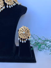 Load image into Gallery viewer, Jardau Gold Set
