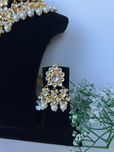 Load image into Gallery viewer, Nav Kundan Set
