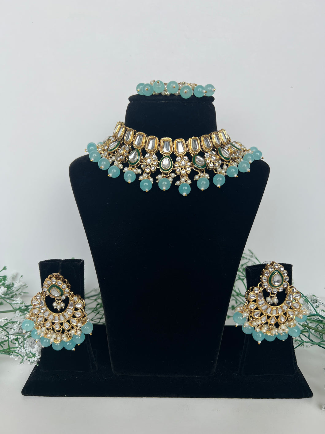 Sukhi Kundan Set Blue