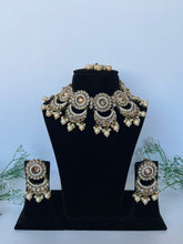 Load image into Gallery viewer, Golden Lockets Set
