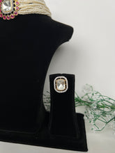 Load image into Gallery viewer, Fantasy choker pink
