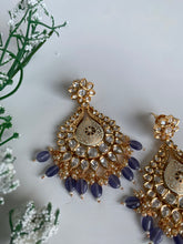 Load image into Gallery viewer, Reet Kundan Earrings
