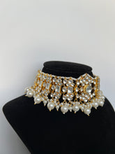 Load image into Gallery viewer, Bliss Kundan Choker
