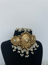 Load image into Gallery viewer, Harman Patra Choker
