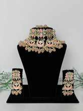 Load image into Gallery viewer, Peach Choker Set
