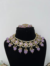 Load image into Gallery viewer, Lilac Kundan Set
