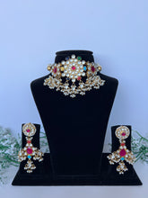 Load image into Gallery viewer, Multi Kundan Choker
