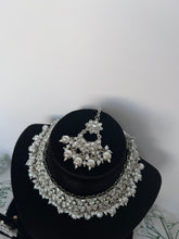 Load image into Gallery viewer, Small silver set
