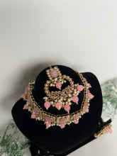 Load image into Gallery viewer, Pink choker set

