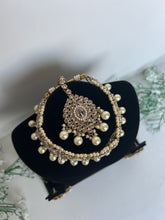 Load image into Gallery viewer, Love Choker Set
