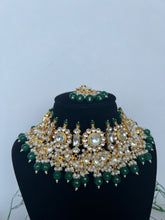 Load image into Gallery viewer, Lori Kundan Set Green
