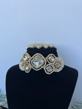 Load image into Gallery viewer, Valarie Uncut Kundan
