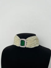 Load image into Gallery viewer, Green Kundan Choker
