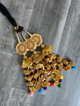 Load image into Gallery viewer, Multi Paranda
