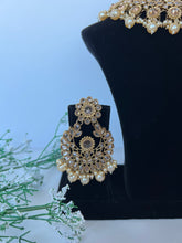 Load image into Gallery viewer, Roni Champagne Set
