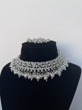 Load image into Gallery viewer, Small silver set
