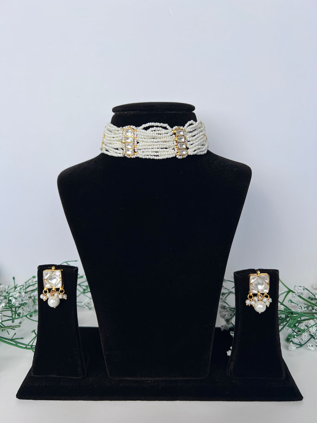 Kundan Pearl Choker