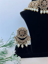 Load image into Gallery viewer, Lana Gold Set
