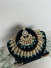 Load image into Gallery viewer, Sukhi Kundan Set Teal
