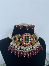 Load image into Gallery viewer, Ruby &amp; Green Kundan
