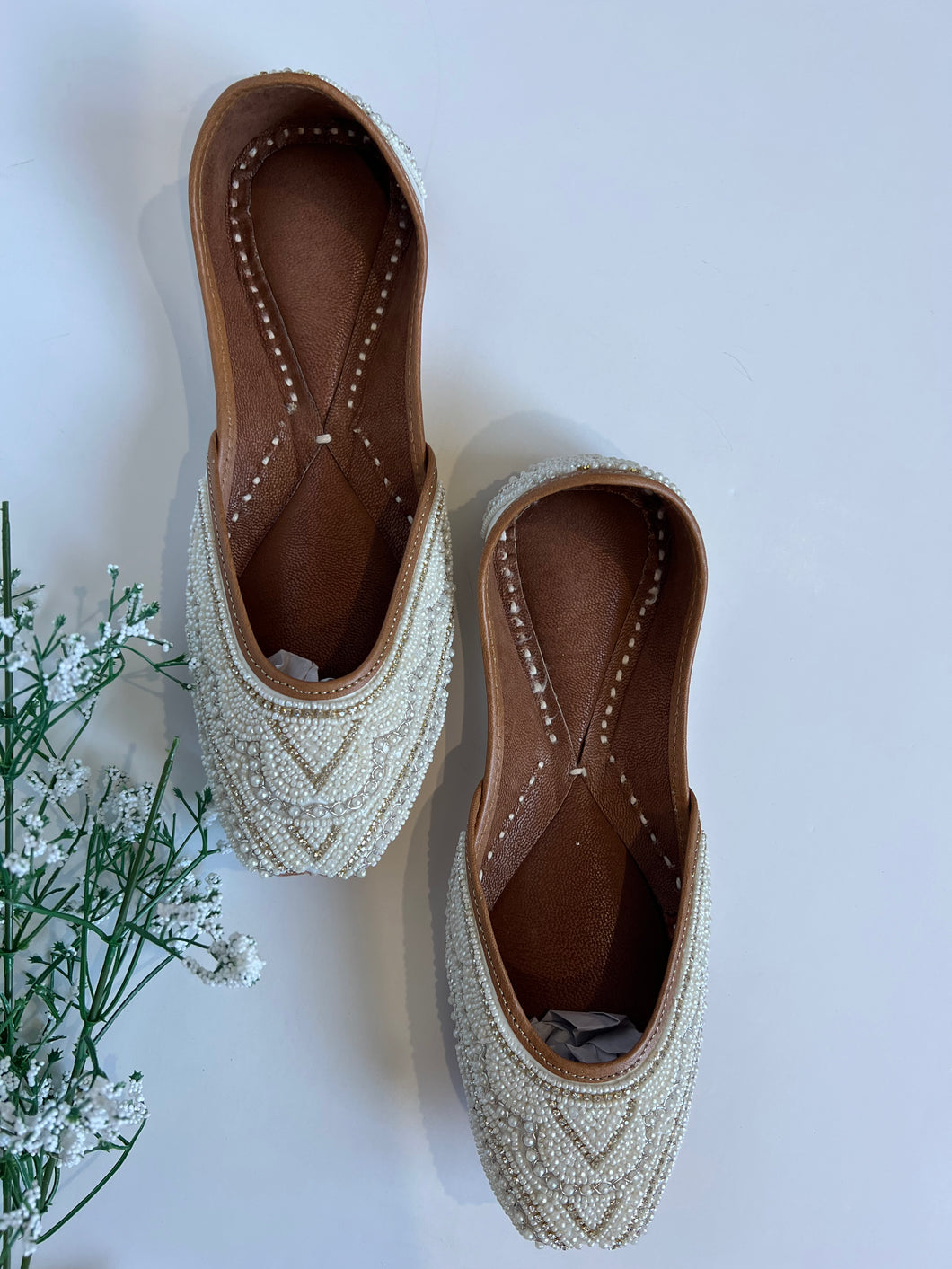 White Pearl Jutti