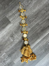 Load image into Gallery viewer, Mano Parandi
