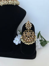 Load image into Gallery viewer, Golden Pearl Set
