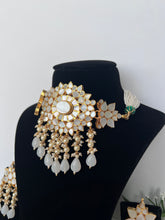 Load image into Gallery viewer, Mother of Pearl
