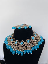 Load image into Gallery viewer, Firoza Blue Necklace
