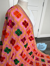 Load image into Gallery viewer, Chinnon Phulkari Pink
