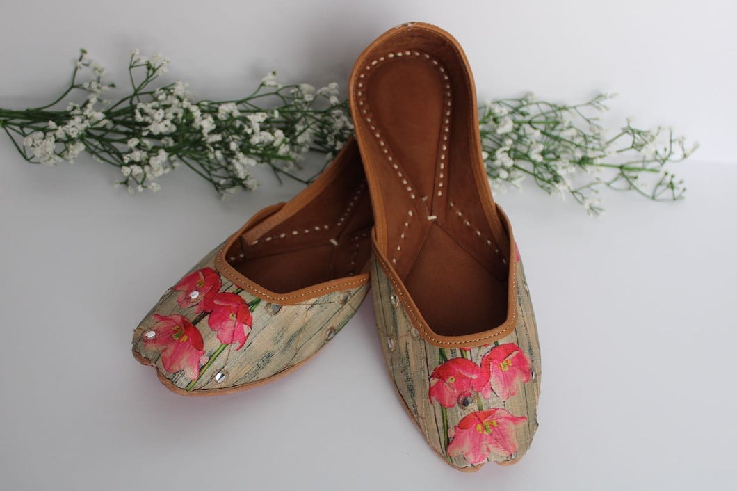 Pink Printed Jutti