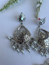 Load image into Gallery viewer, Silver Sheesha Set
