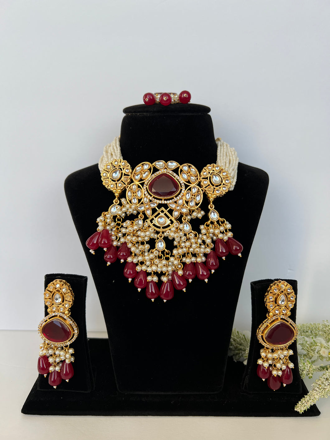 Maroon Kundan