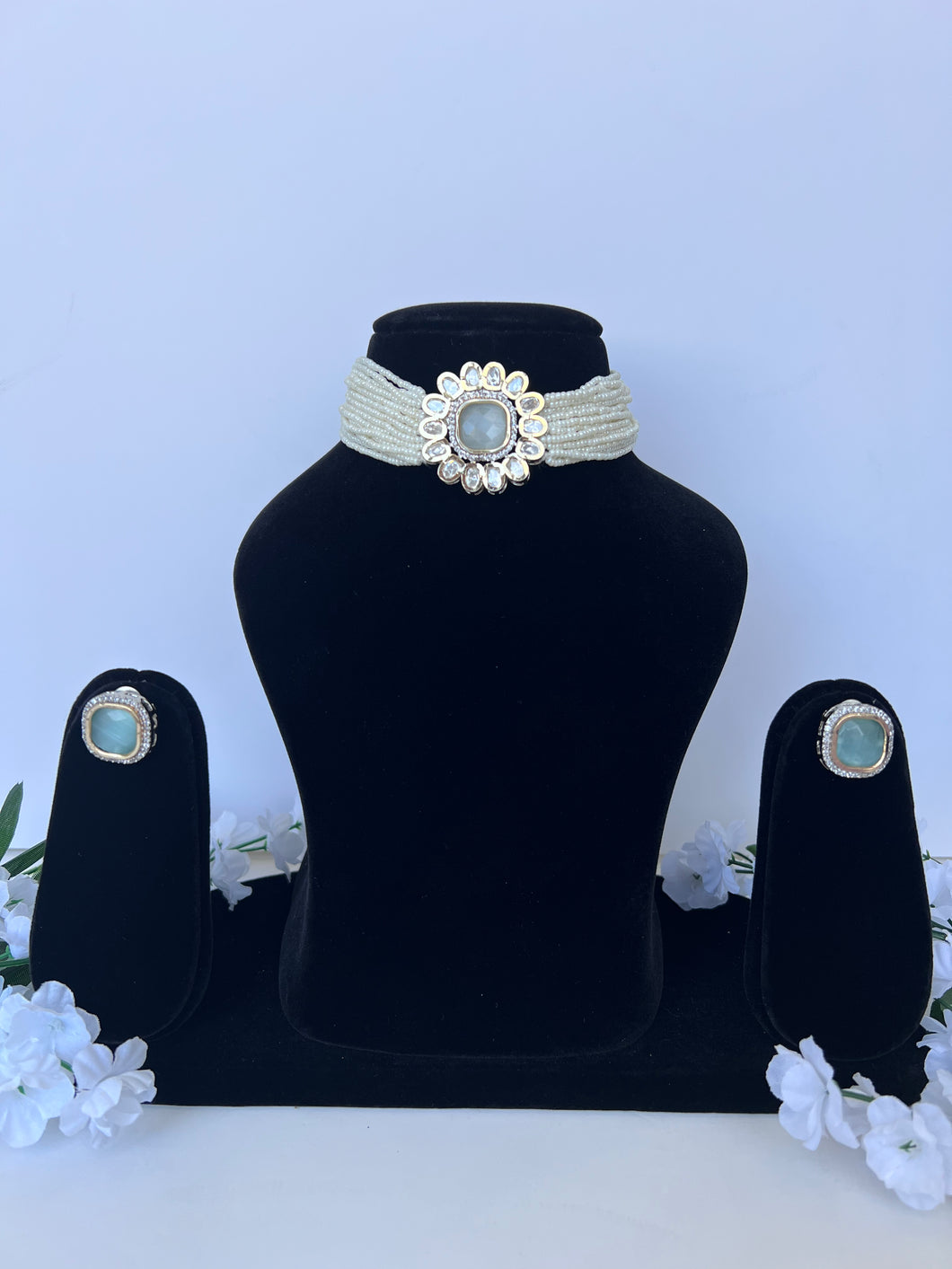 Reet Kundan Choker Mint