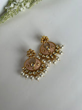 Load image into Gallery viewer, Peach Kundan Earrings
