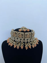Load image into Gallery viewer, Gurleen Choker Peach
