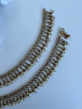 Load image into Gallery viewer, Polki Pearl Anklets

