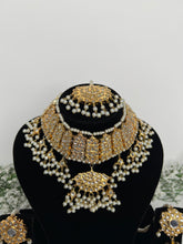 Load image into Gallery viewer, Pakistani Kundan Set
