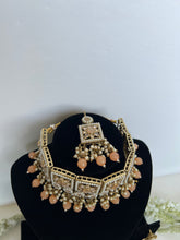 Load image into Gallery viewer, Gurleen Choker Peach
