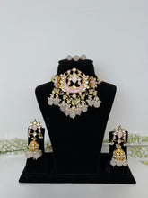 Load image into Gallery viewer, Neila Set in Pink
