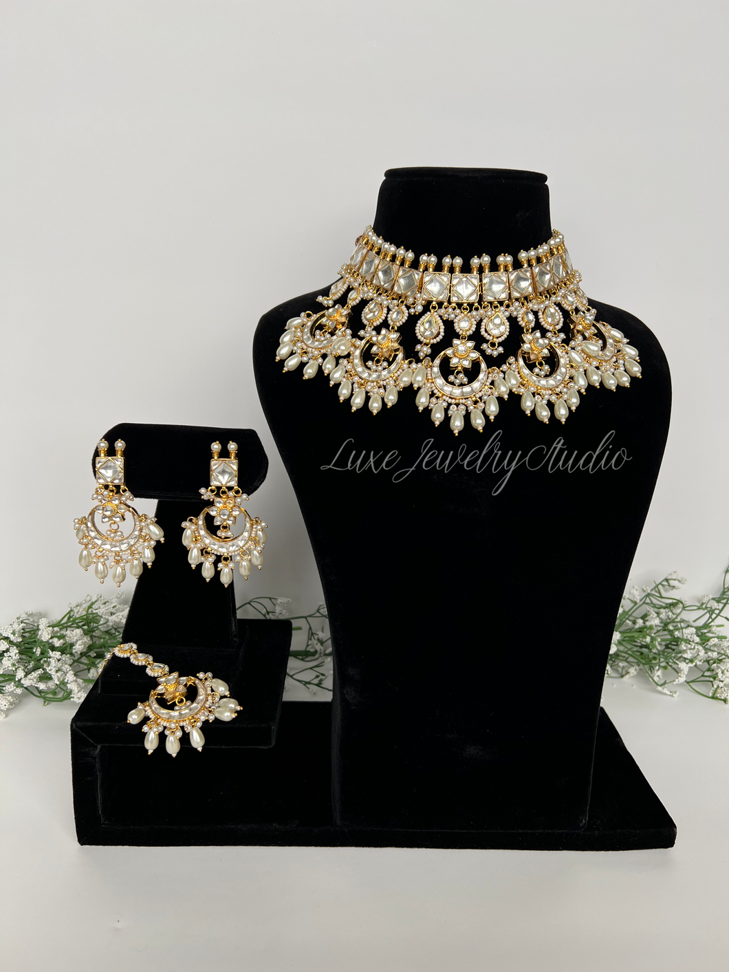 Akansha Pachi Kundan Set